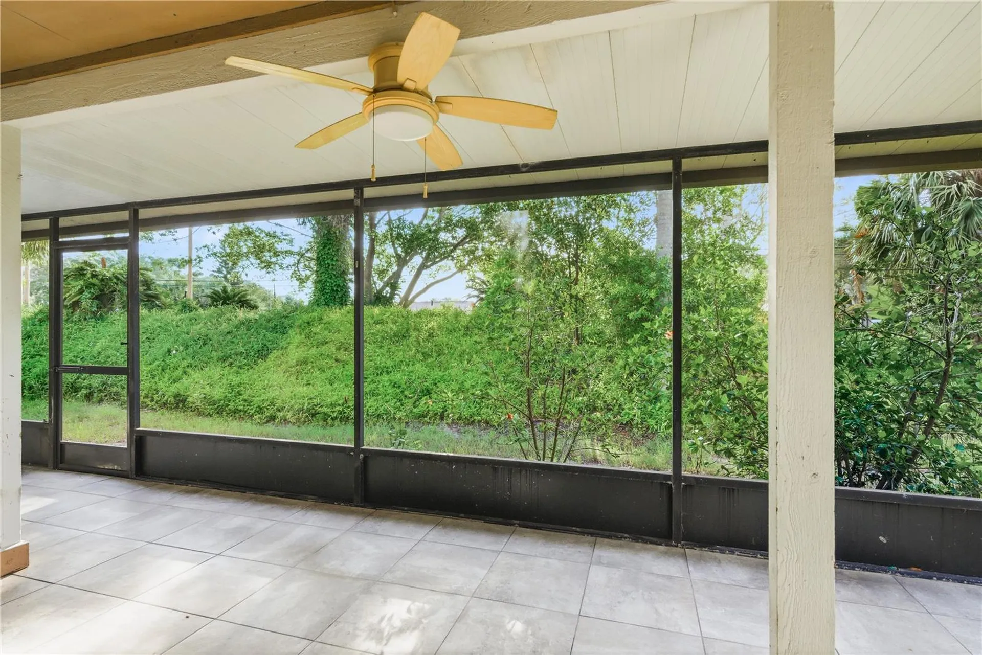 18 Windrush Bay Drive Tarpon Springs FL 34689