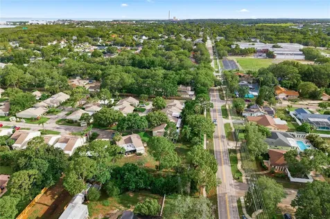 18 Windrush Bay Drive Tarpon Springs FL 34689