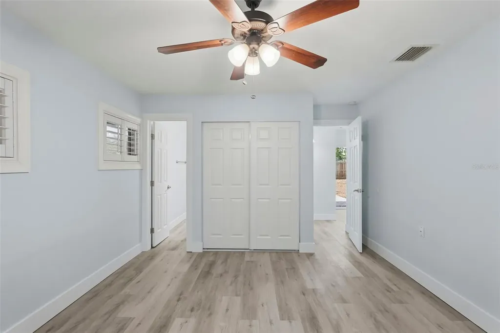 5654 Kiwanis Place NE St Petersburg FL 33703