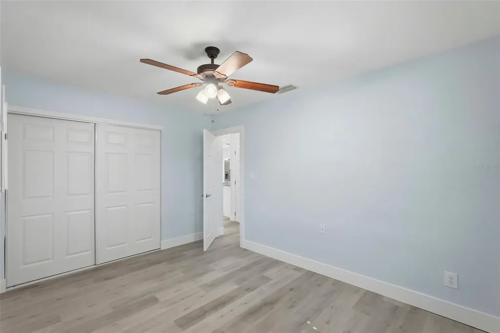 5654 Kiwanis Place NE St Petersburg FL 33703