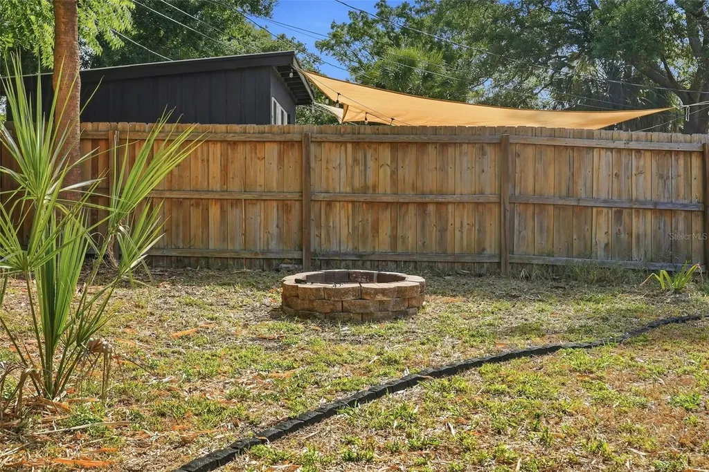 5654 Kiwanis Place NE St Petersburg FL 33703