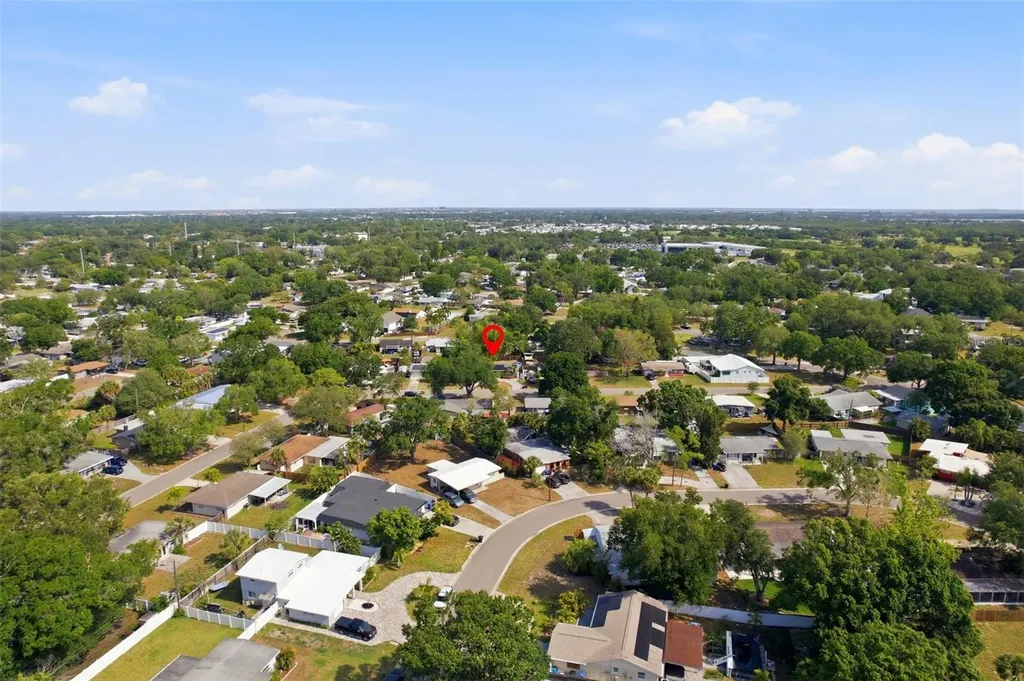 5654 Kiwanis Place NE St Petersburg FL 33703