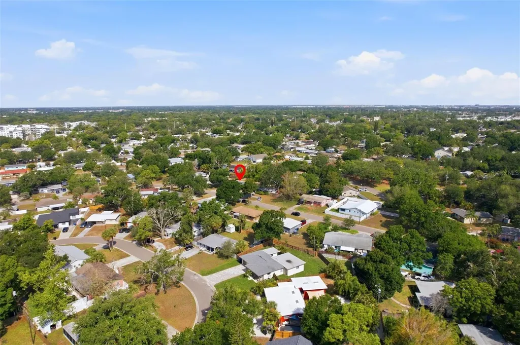 5654 Kiwanis Place NE St Petersburg FL 33703