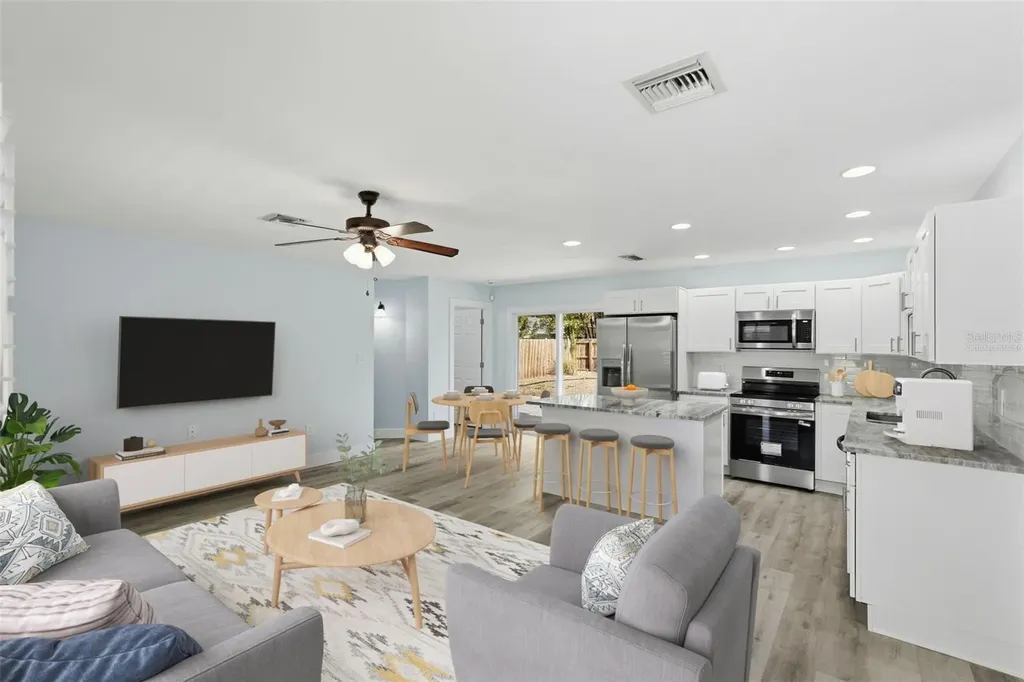 5654 Kiwanis Place NE St Petersburg FL 33703