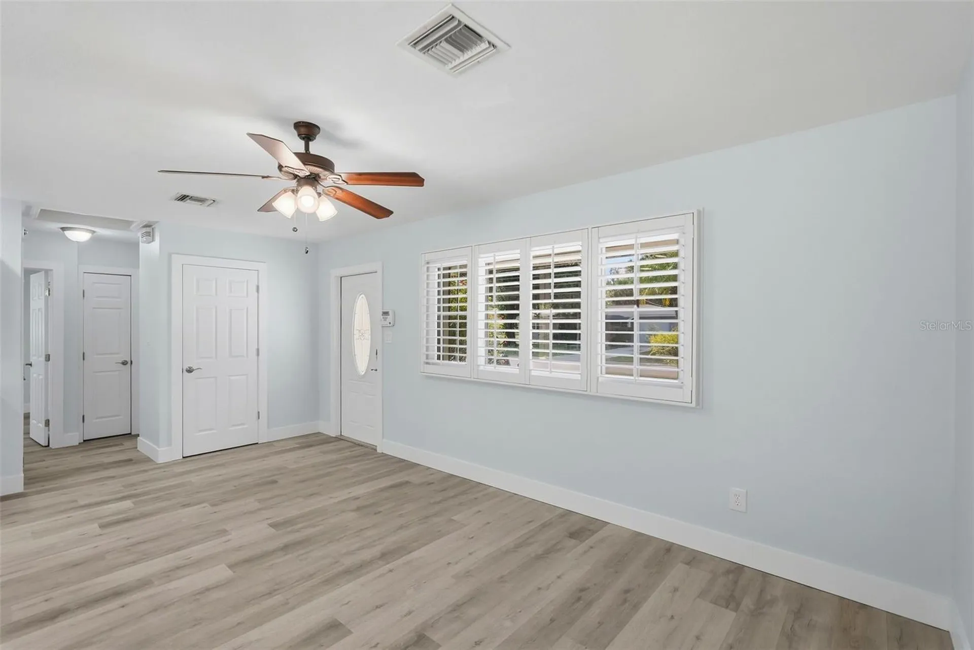 5654 Kiwanis Place NE St Petersburg FL 33703