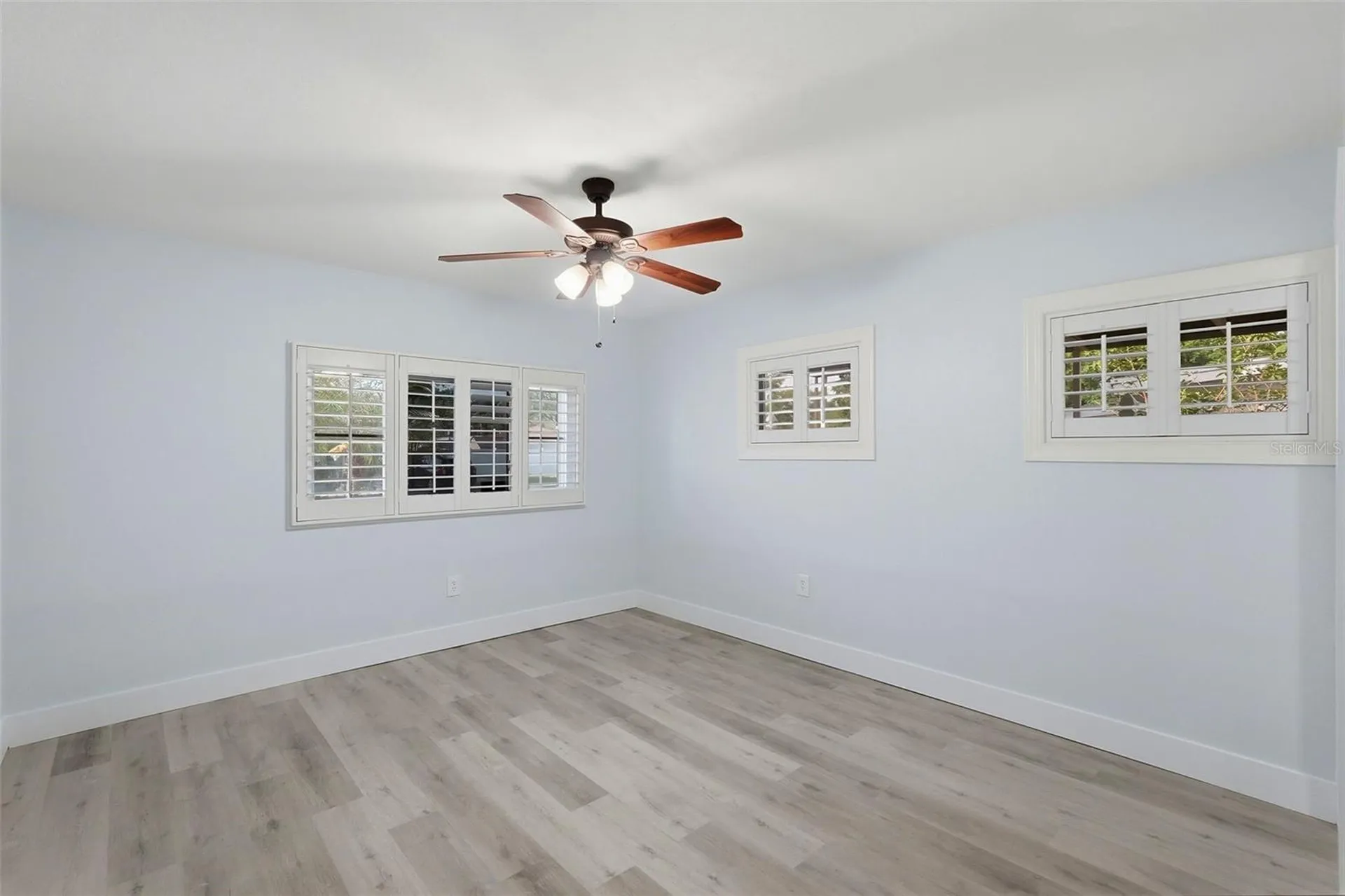 5654 Kiwanis Place NE St Petersburg FL 33703