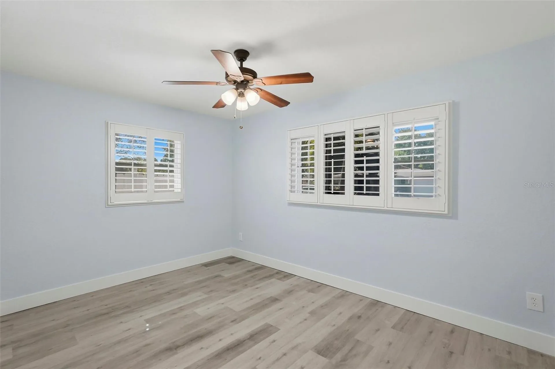 5654 Kiwanis Place NE St Petersburg FL 33703