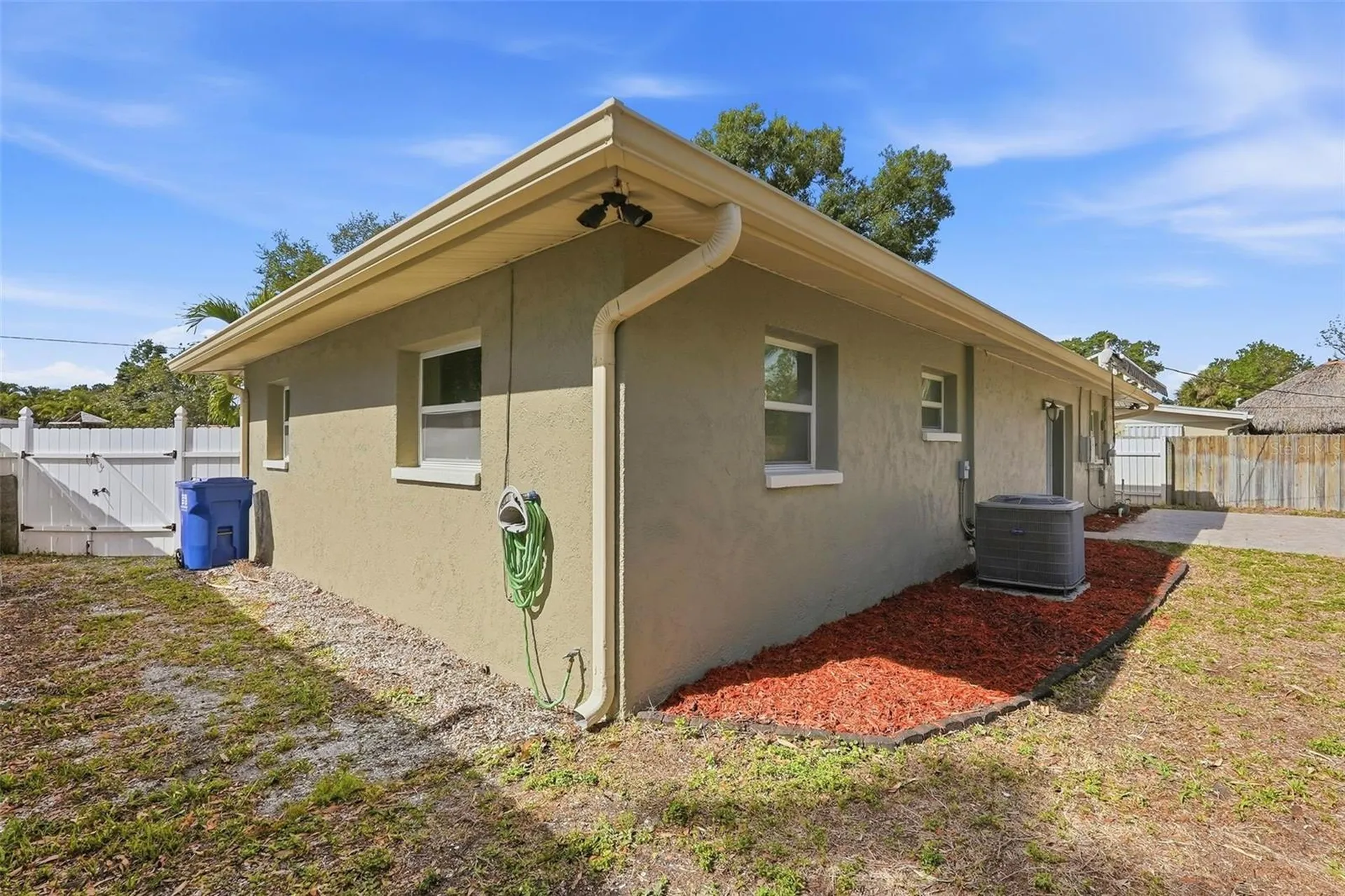5654 Kiwanis Place NE St Petersburg FL 33703