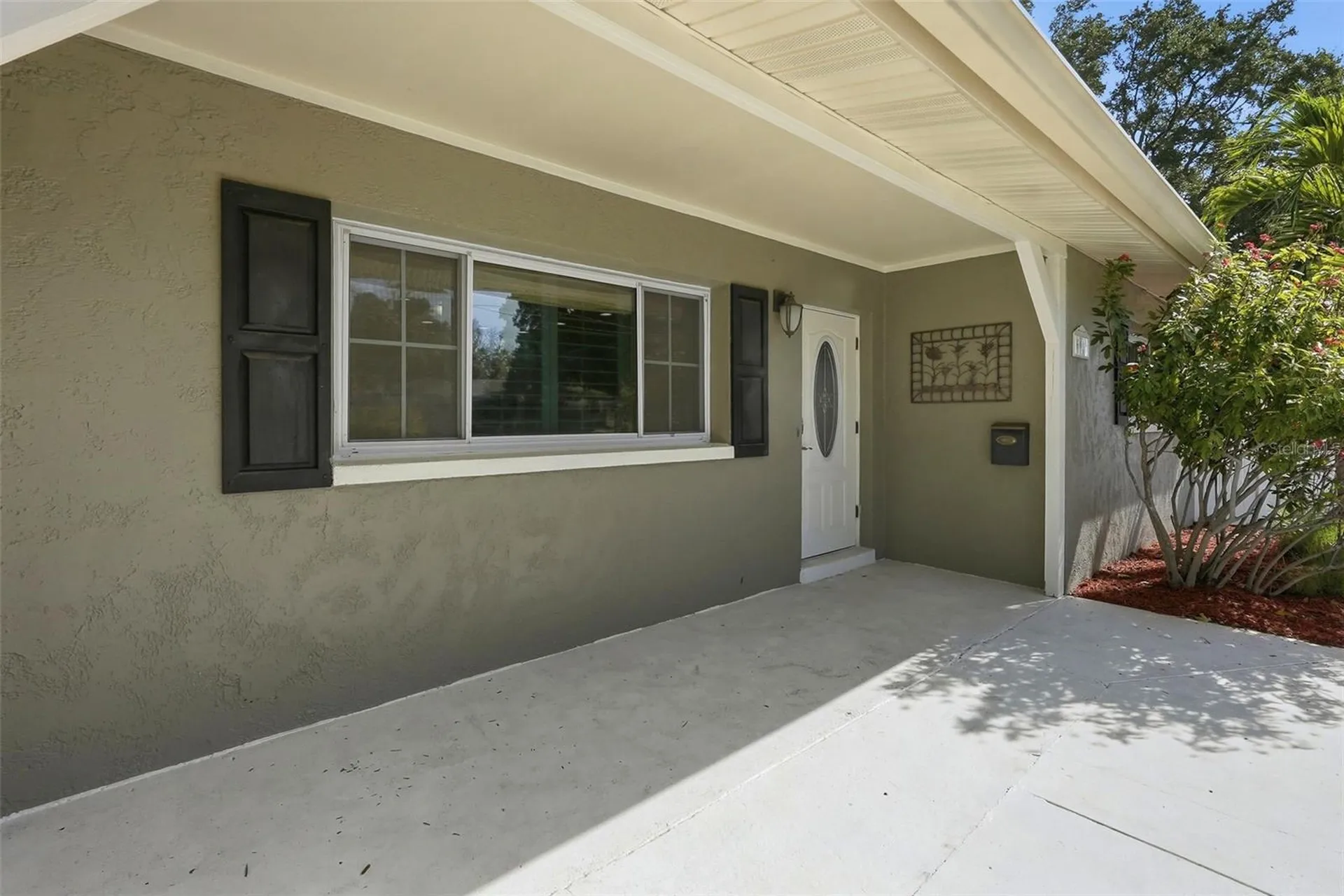 5654 Kiwanis Place NE St Petersburg FL 33703