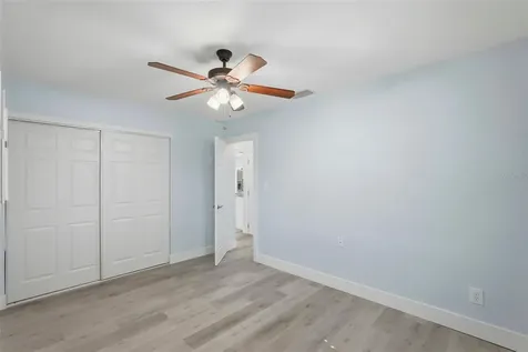 5654 Kiwanis Place NE St Petersburg FL 33703