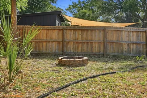 5654 Kiwanis Place NE St Petersburg FL 33703