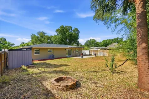 5654 Kiwanis Place NE St Petersburg FL 33703