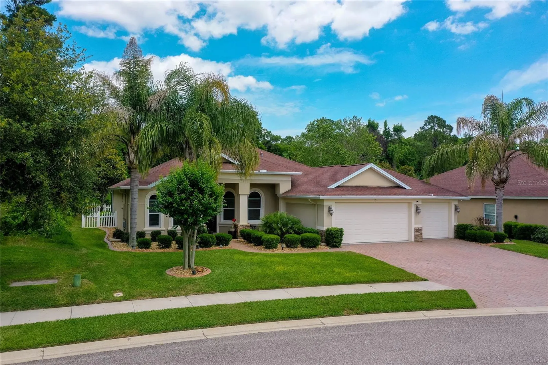 29 Arena Lake Drive Palm Coast FL 32137