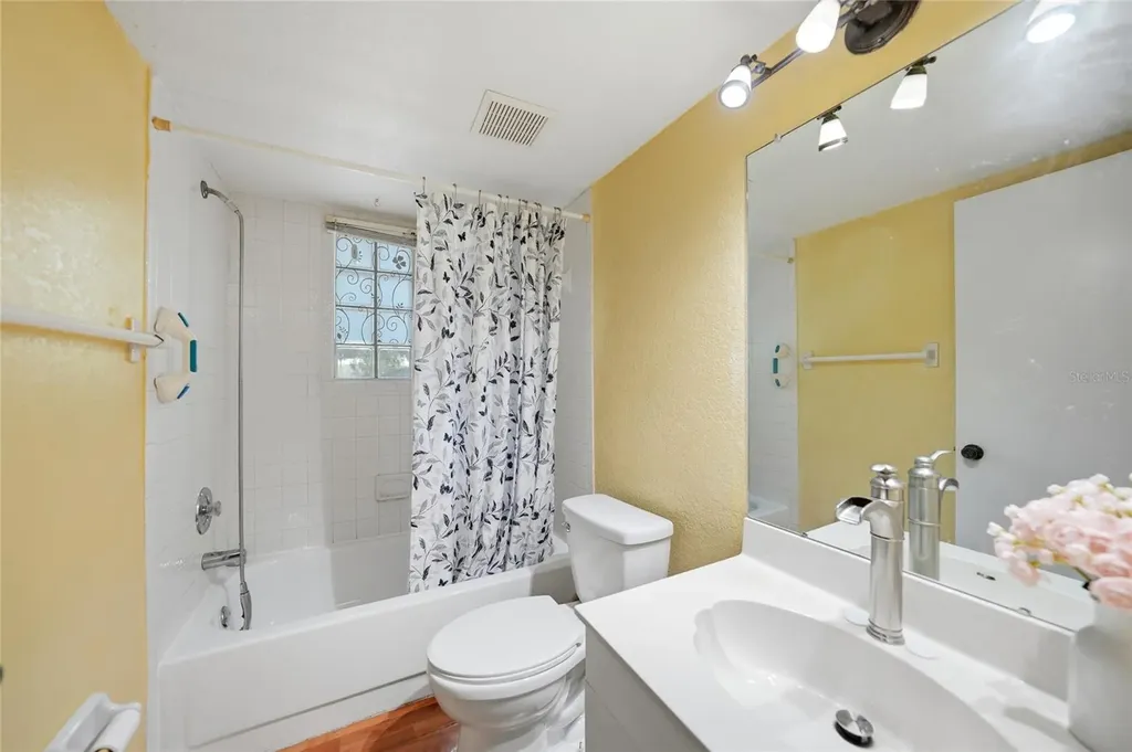 1051 Forrest Nelson Boulevard Port Charlotte FL 33952