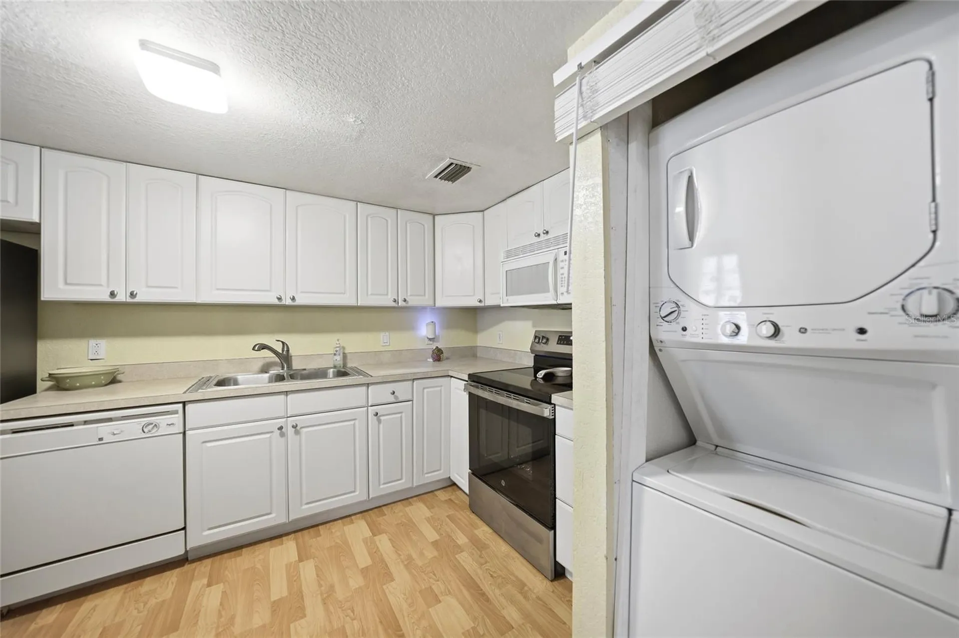 1051 Forrest Nelson Boulevard Port Charlotte FL 33952
