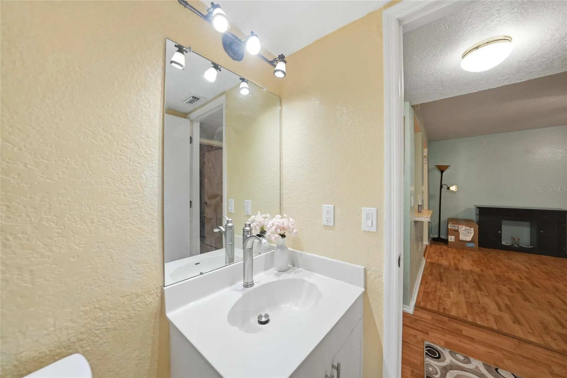1051 Forrest Nelson Boulevard Port Charlotte FL 33952