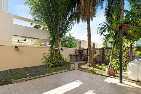Urb Mirabella Village 2 Calle Nacar Bayamon PR 00961