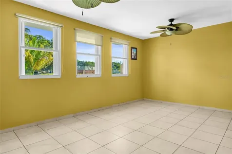 Urb Mirabella Village 2 Calle Nacar Bayamon PR 00961