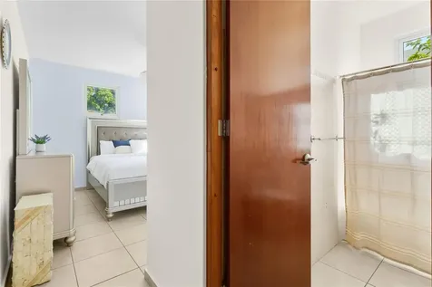 Urb Mirabella Village 2 Calle Nacar Bayamon PR 00961