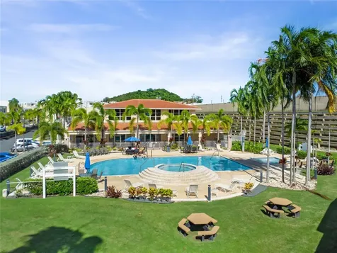 Urb Mirabella Village 2 Calle Nacar Bayamon PR 00961