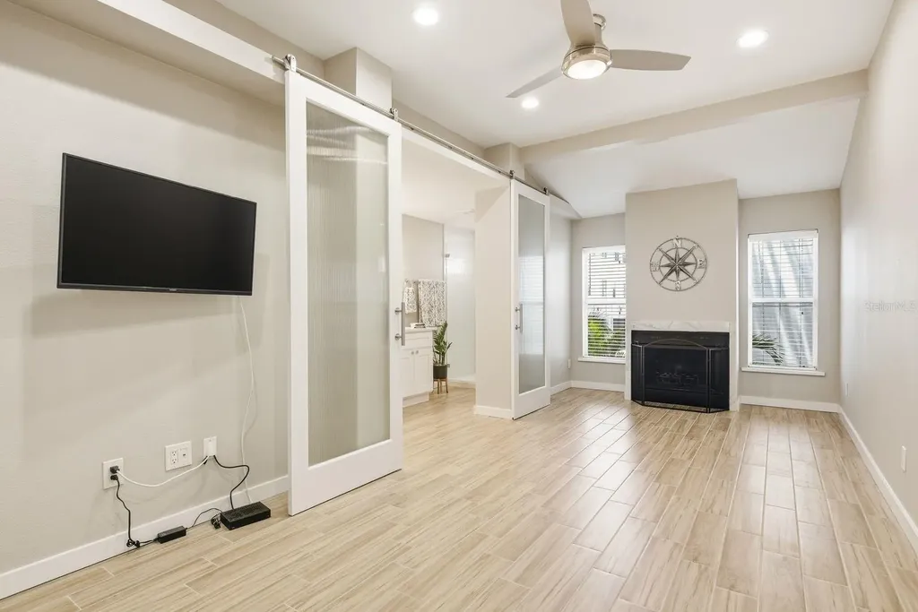 4811 Bayshore Boulevard Tampa FL 33611