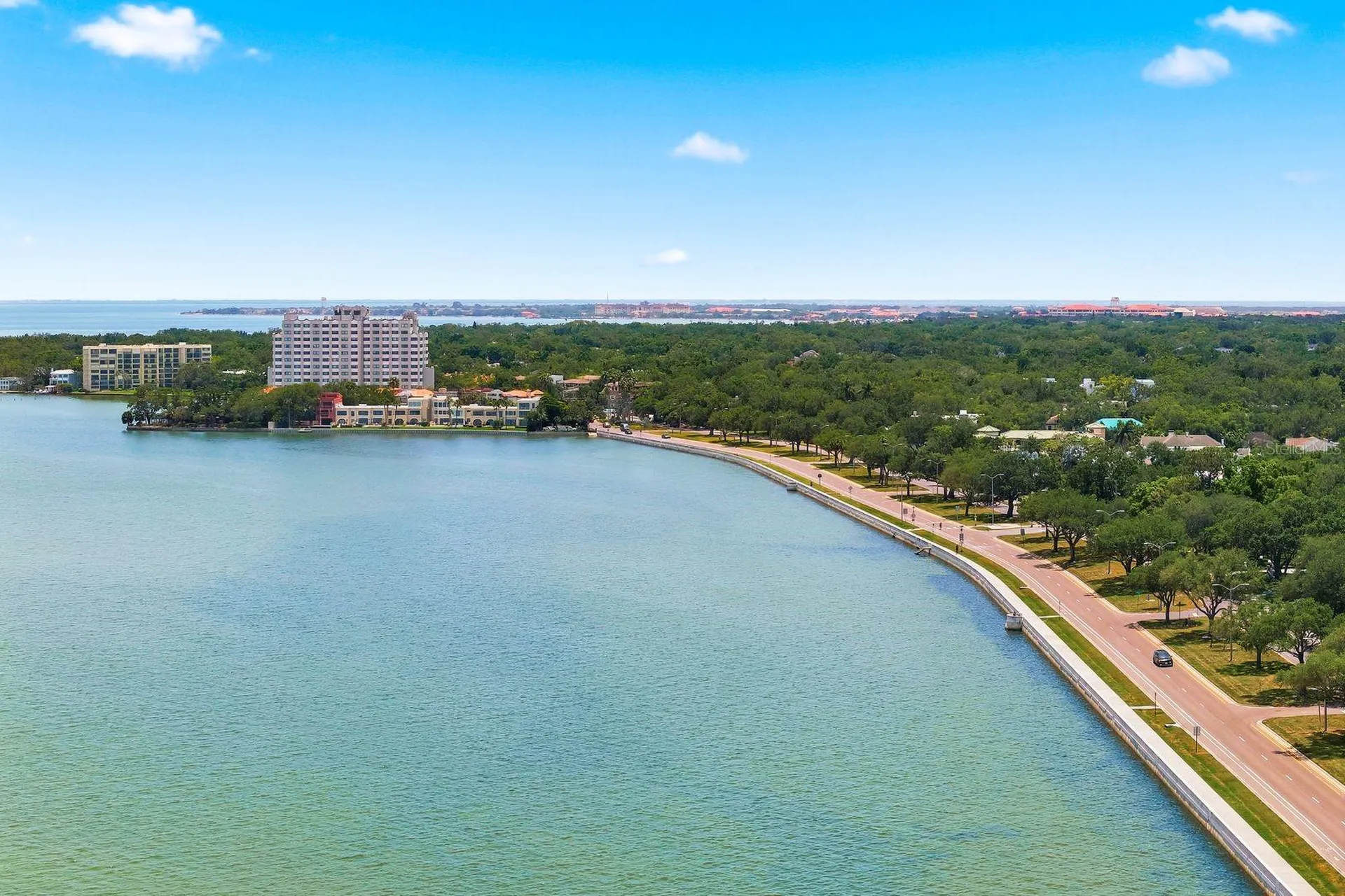 4811 Bayshore Boulevard Tampa FL 33611