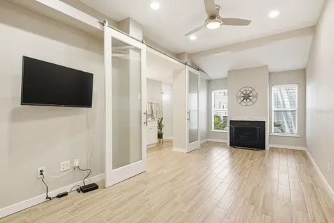 4811 Bayshore Boulevard Tampa FL 33611