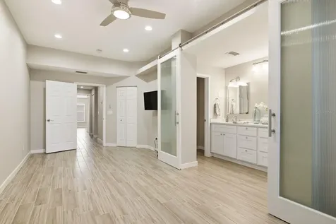 4811 Bayshore Boulevard Tampa FL 33611