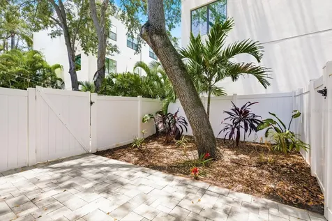 4811 Bayshore Boulevard Tampa FL 33611