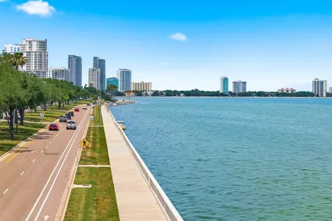 4811 Bayshore Boulevard Tampa FL 33611