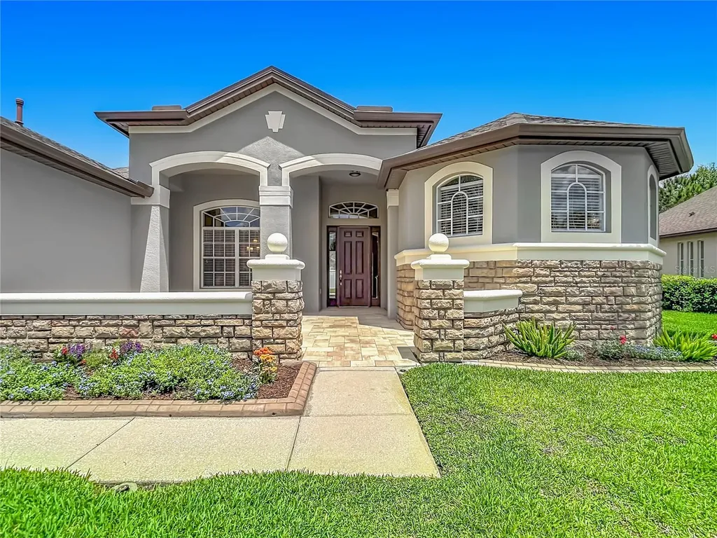 1439 Beaconsfield Drive Wesley Chapel FL 33543