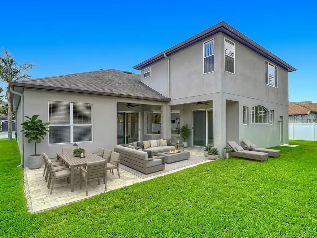 1439 Beaconsfield Drive Wesley Chapel FL 33543