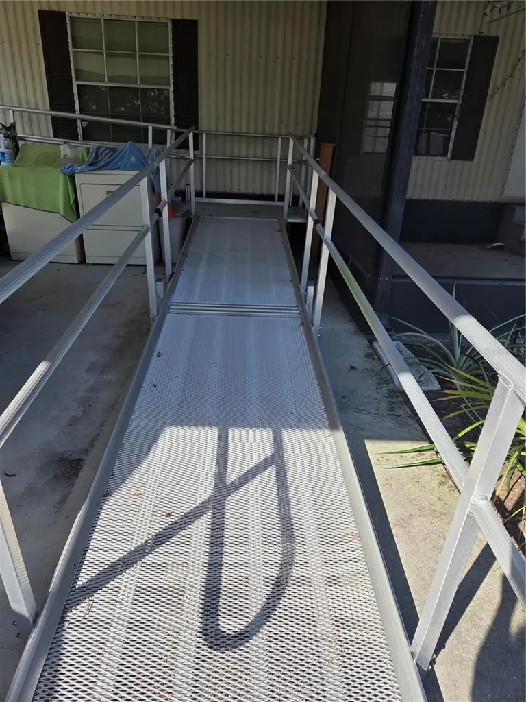 8828 Kanawha Road Riverview FL 33578