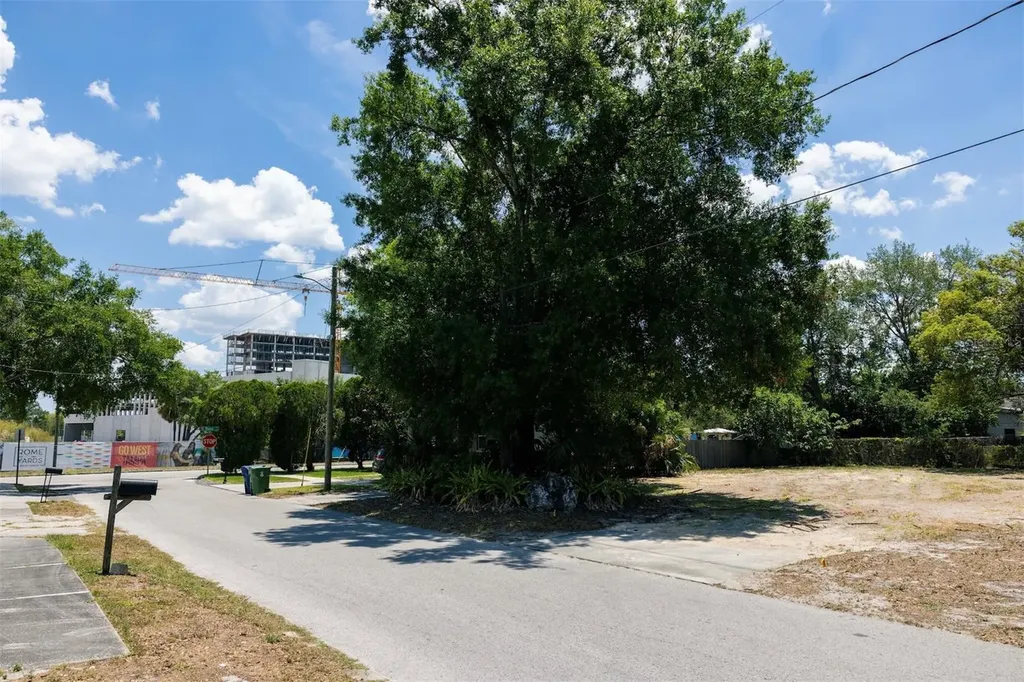 1704 W Saint Conrad Street Tampa FL 33607