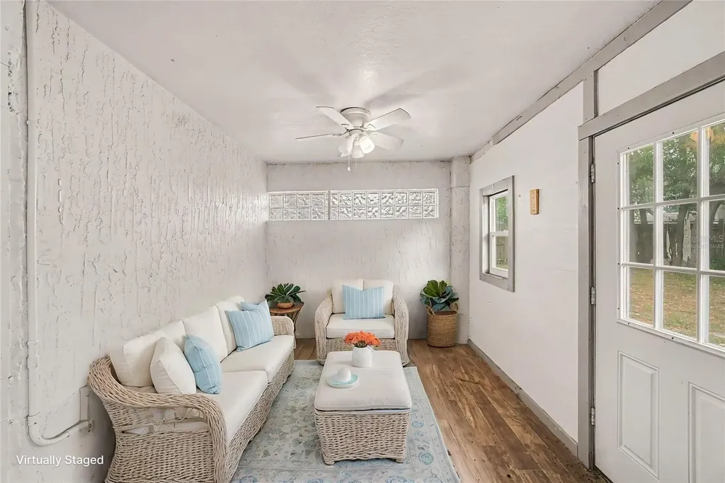 890 Deland Avenue Orange City FL 32763