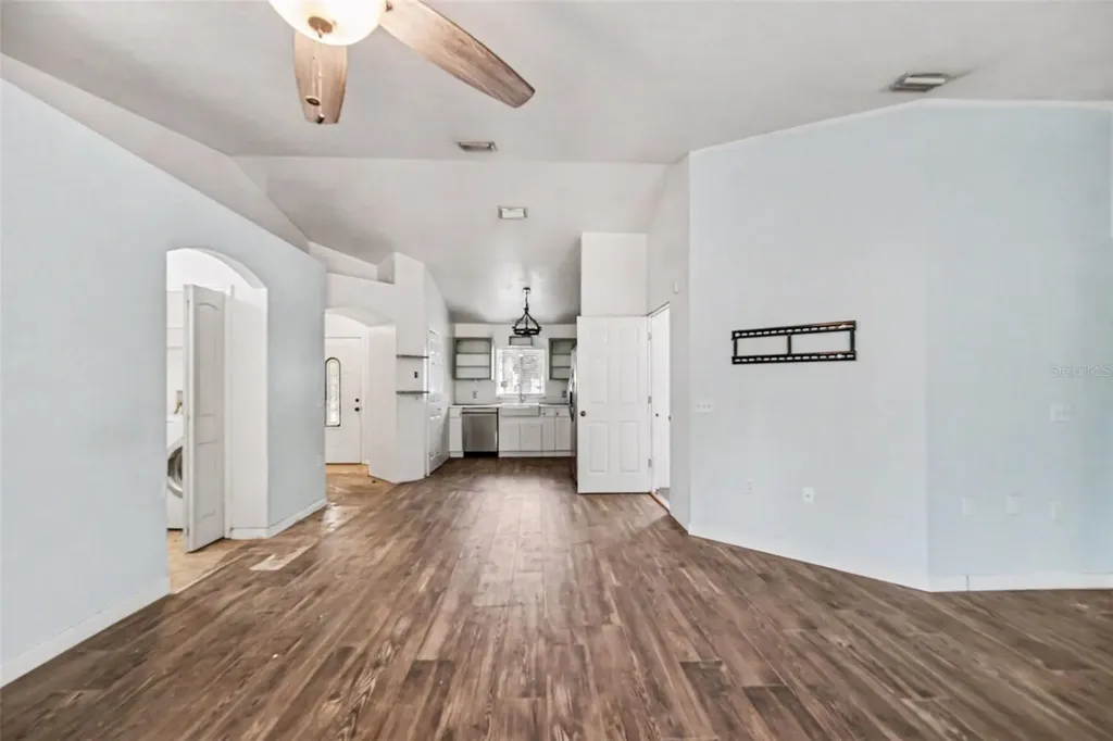 890 Deland Avenue Orange City FL 32763
