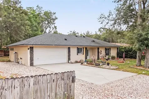 890 Deland Avenue Orange City FL 32763