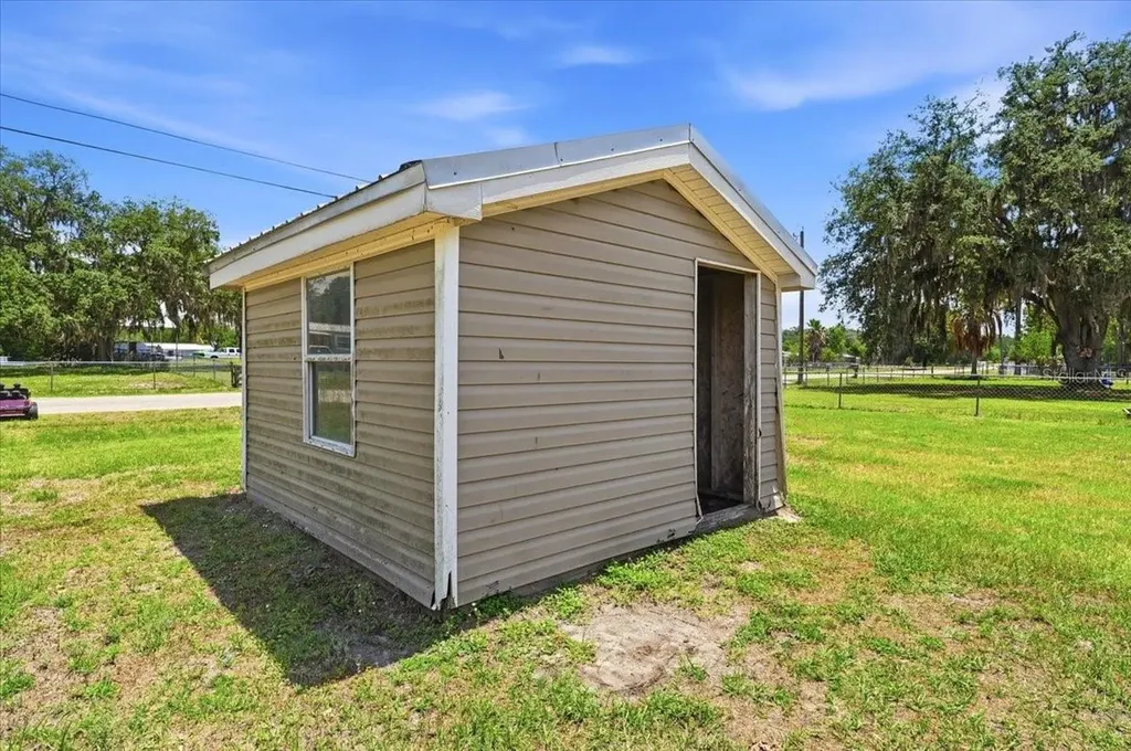 10724 Pathfinder Trail Lakeland FL 33809