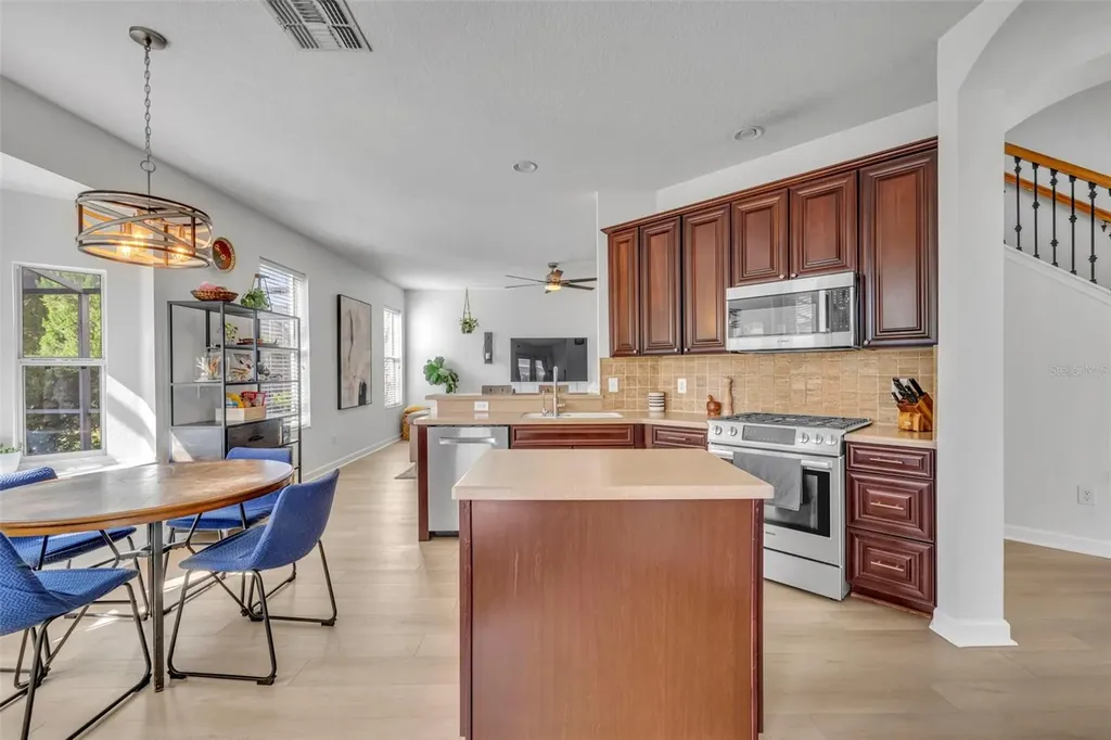2329 Natoma Boulevard Mount Dora FL 32757