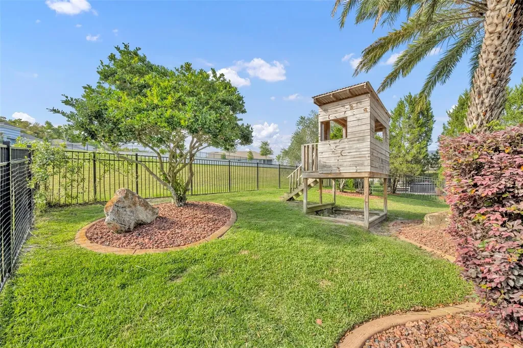 2329 Natoma Boulevard Mount Dora FL 32757