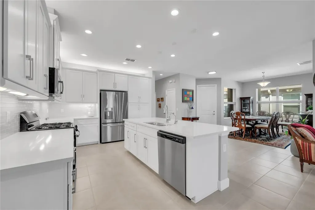 4786 Avila Lakes Drive Wimauma FL 33598