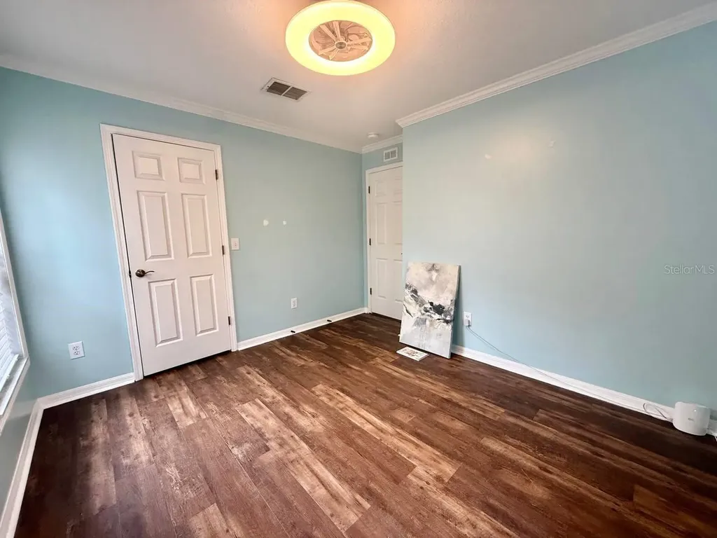 16112 Loneoak View Drive Lithia FL 33547