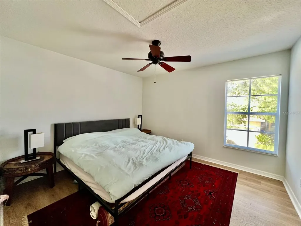 16112 Loneoak View Drive Lithia FL 33547