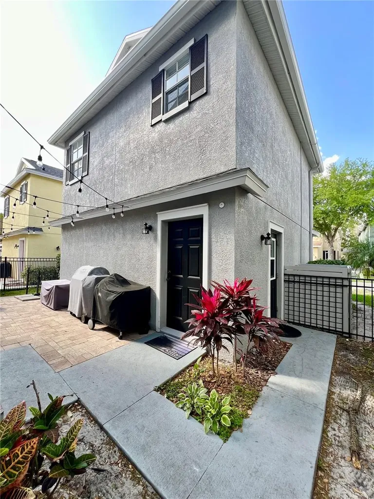 16112 Loneoak View Drive Lithia FL 33547