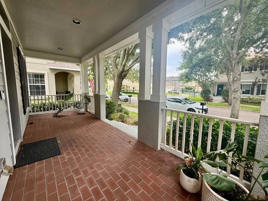 16112 Loneoak View Drive Lithia FL 33547