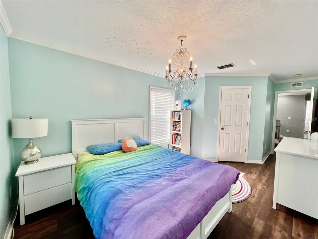 16112 Loneoak View Drive Lithia FL 33547