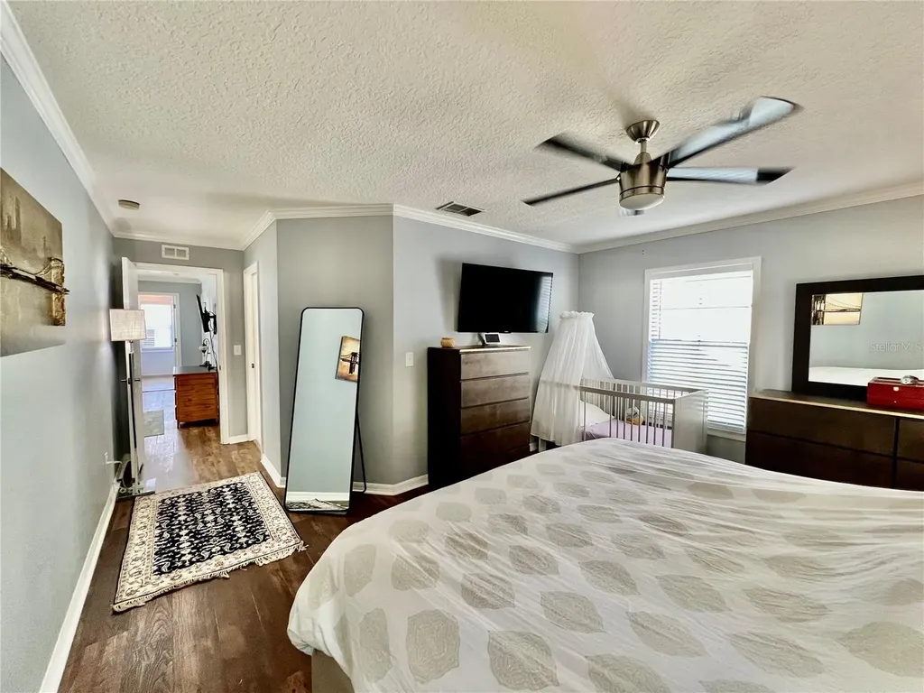 16112 Loneoak View Drive Lithia FL 33547