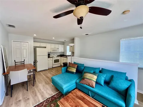 16112 Loneoak View Drive Lithia FL 33547