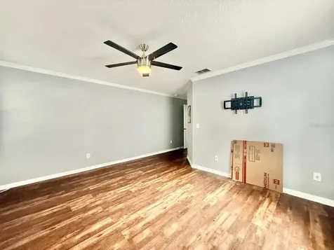 16112 Loneoak View Drive Lithia FL 33547