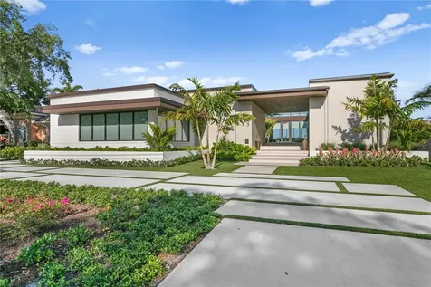 323 Cordova Boulevard NE St Petersburg FL 33704